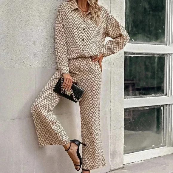 Apricot Casual Womens Allover Print Drop Shoulder Shirt & Wide Leg Pants - Picture 4 of 5